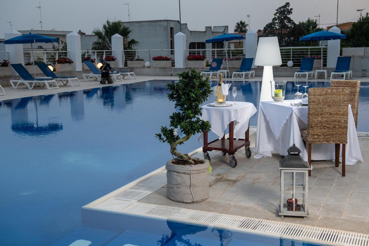 Club Azzurro Hotel & Resort Porto Cesareo Exterior foto