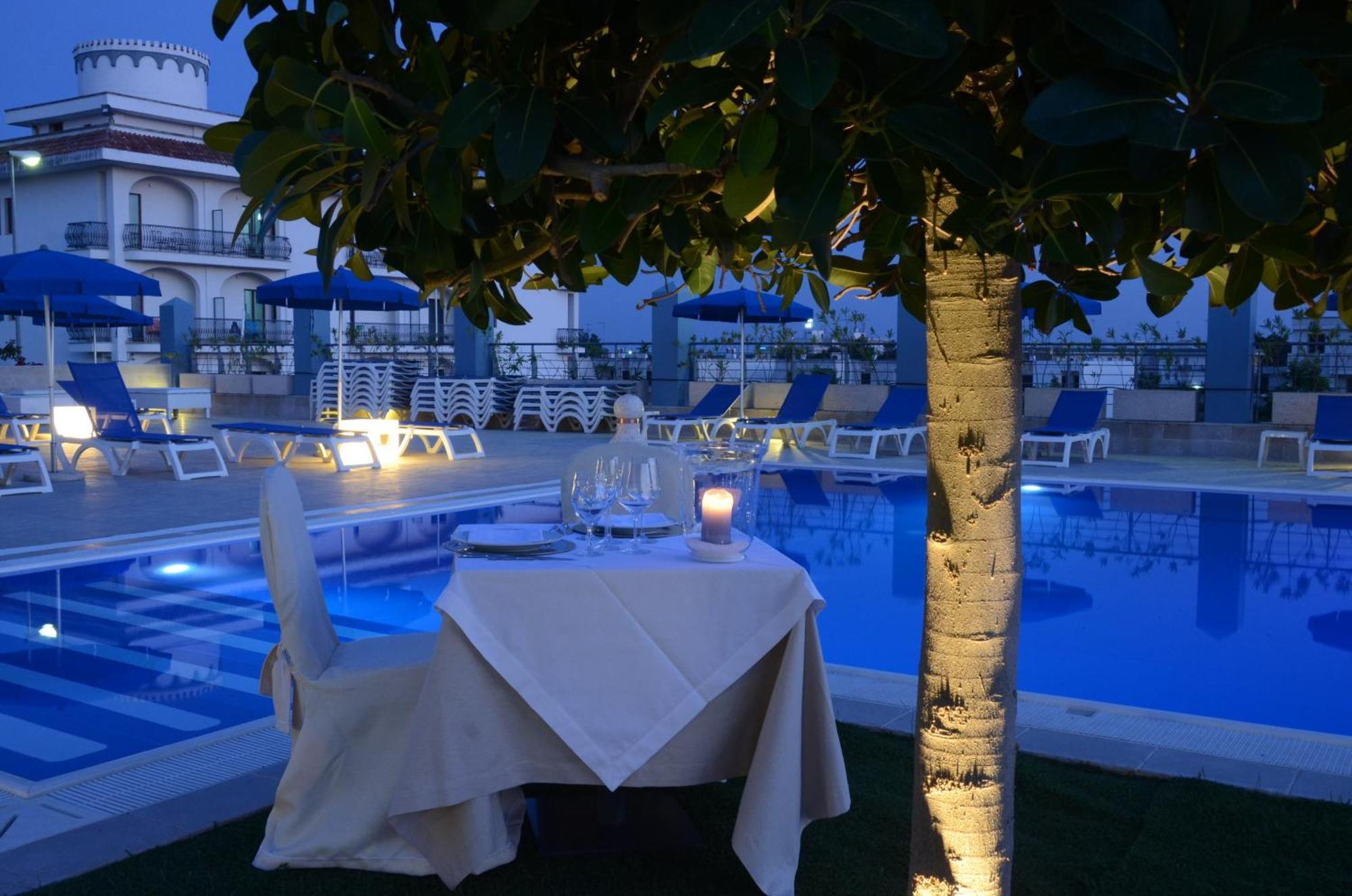 Club Azzurro Hotel & Resort Porto Cesareo Exterior foto